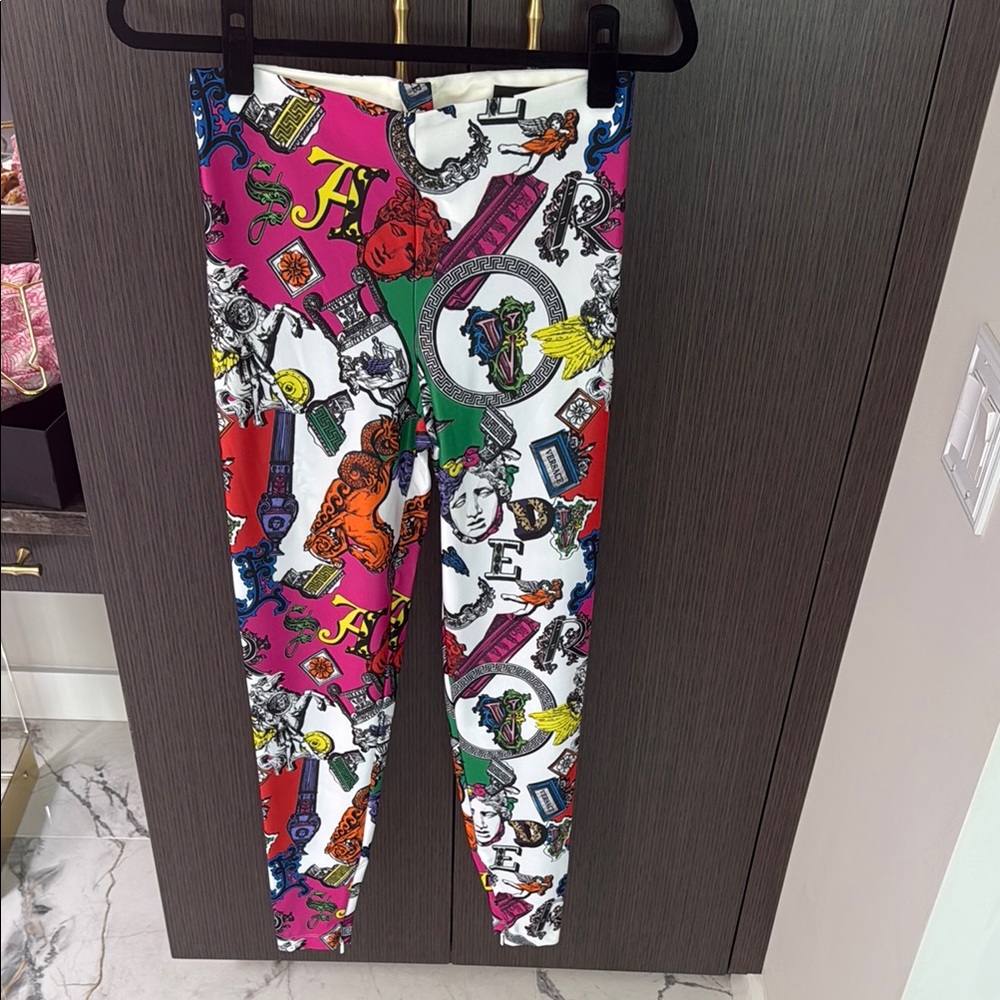 Versace Colorful Artistic Leggings Mint Condition size 40 - Picture 5 of 17